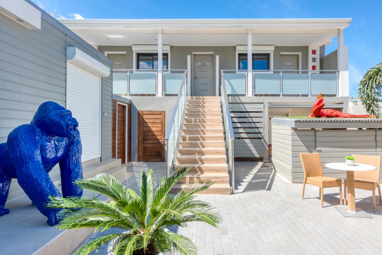 Sunshine SXM Studios - B&B