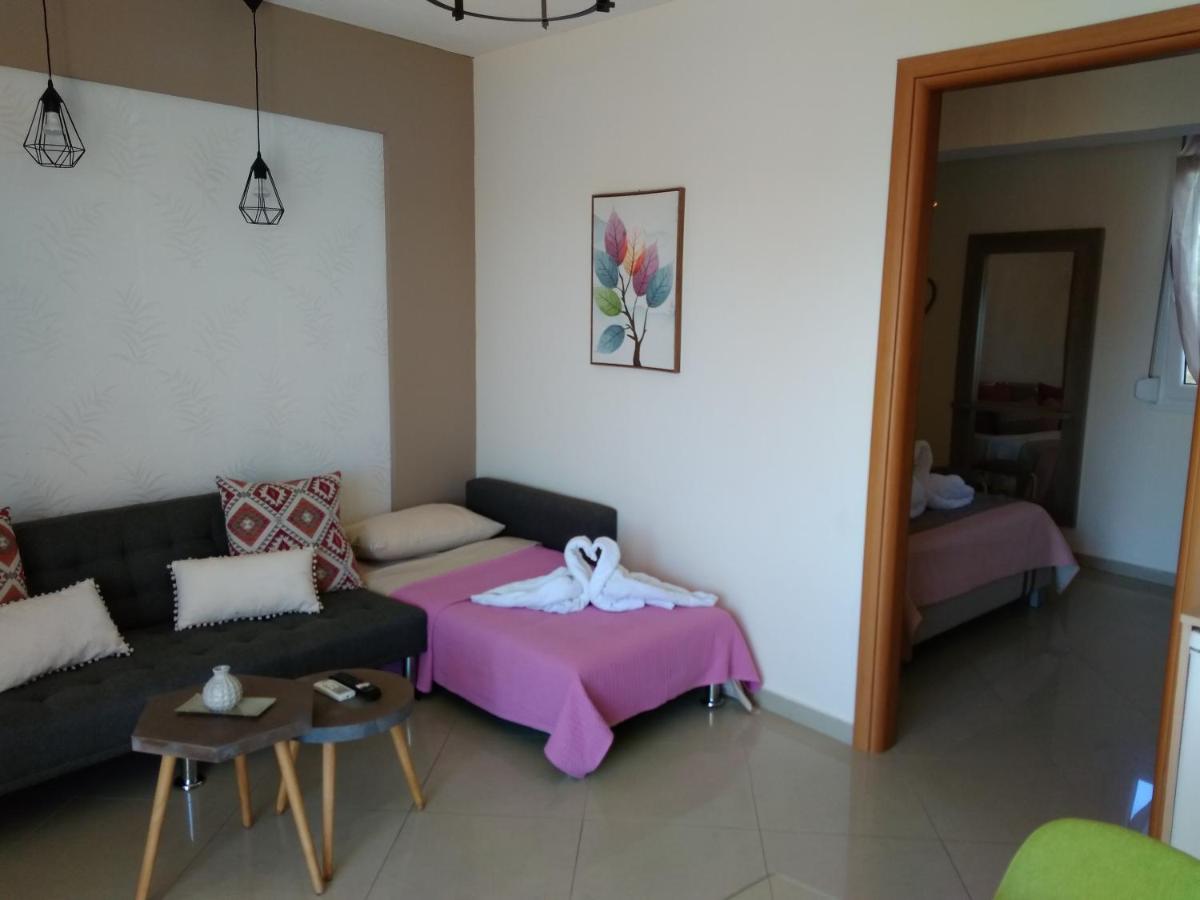 One-Bedroom Apartment with Sea View