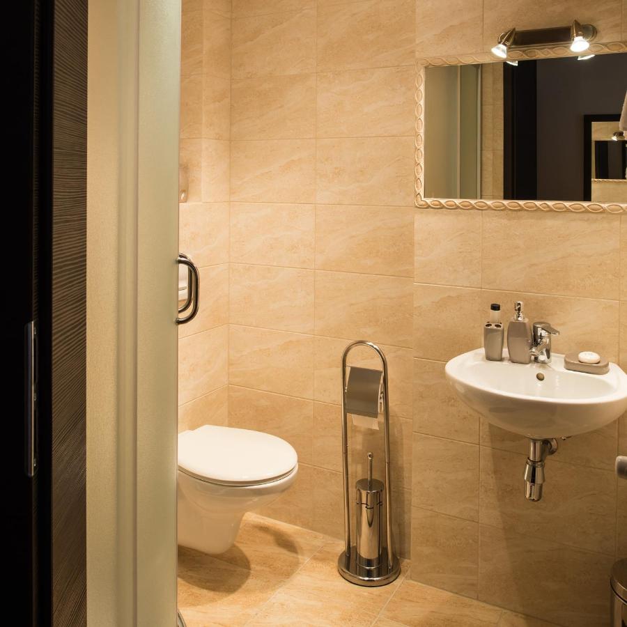 Comfort Triple Room with Shower