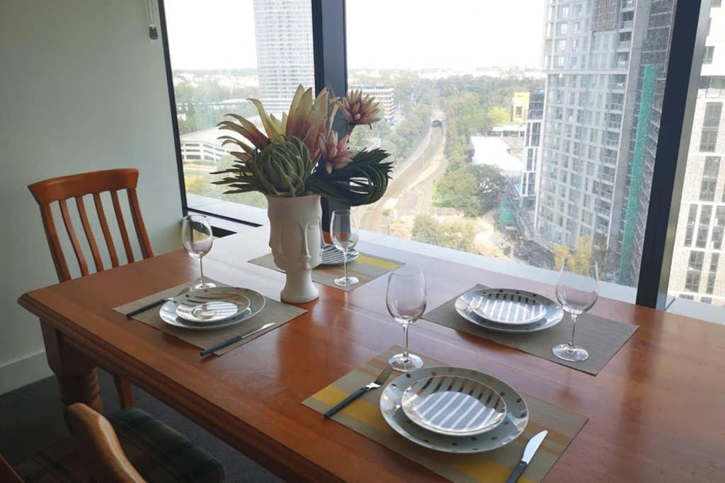 Modern apartment+office w Parking @ Olympic Park - Ferienwohnung