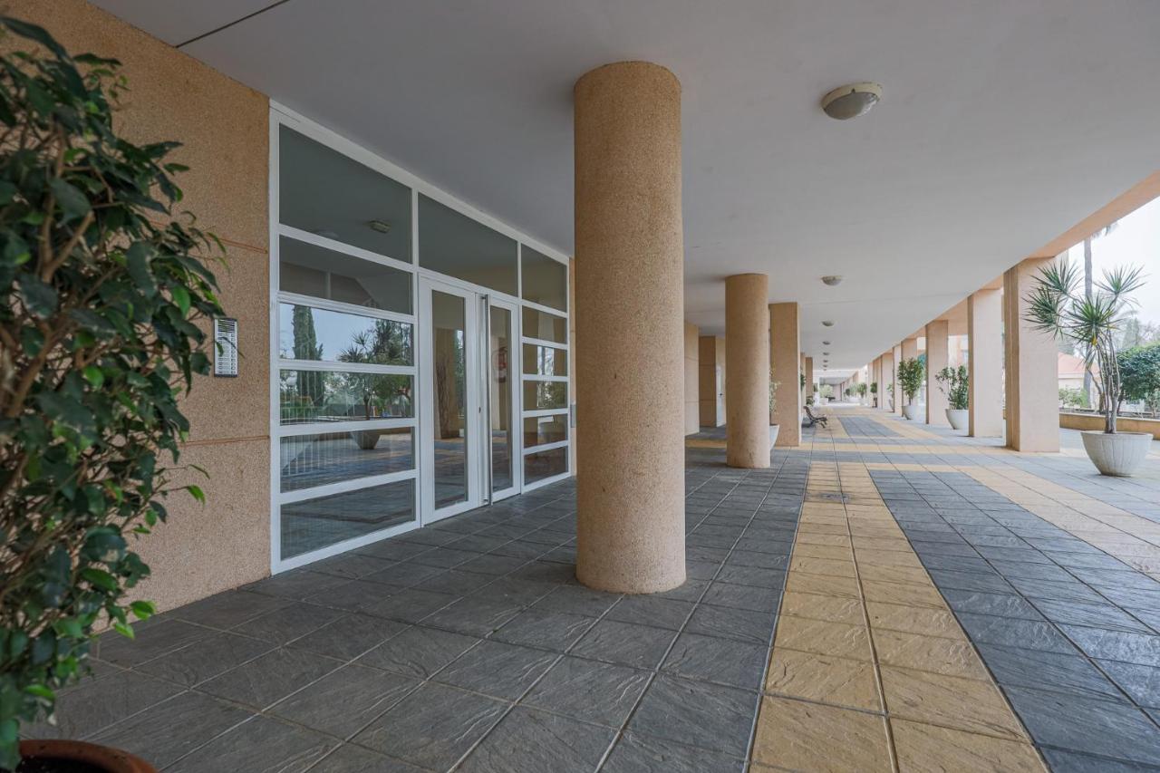 Sensacional Apt 2 Hab 2 baños 4 pax Aljarafe Metro - B&B