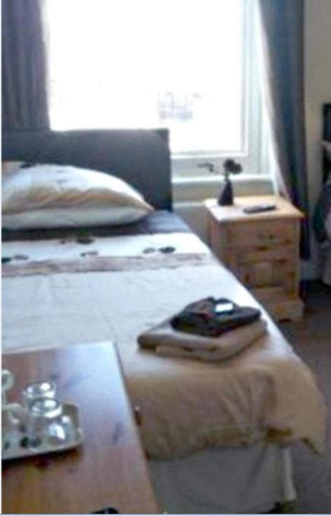 Family Room (2 Adults + 1 Child)