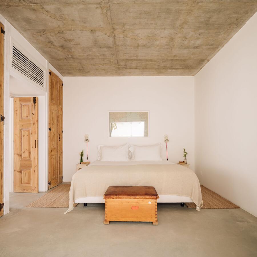 Großes Doppel-/Zweibettzimmer