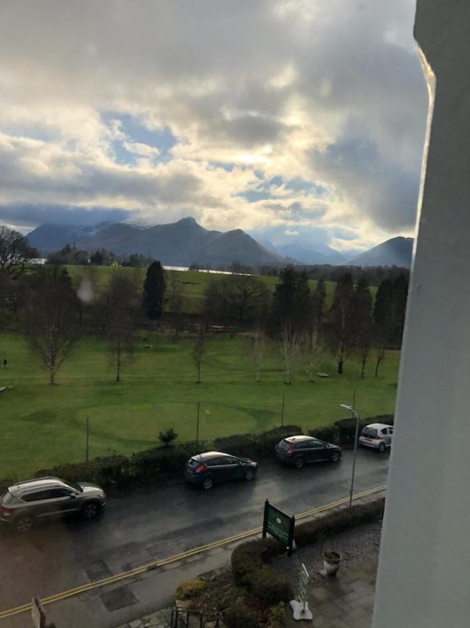 Doppel-/Zweibettzimmer mit Bergblick