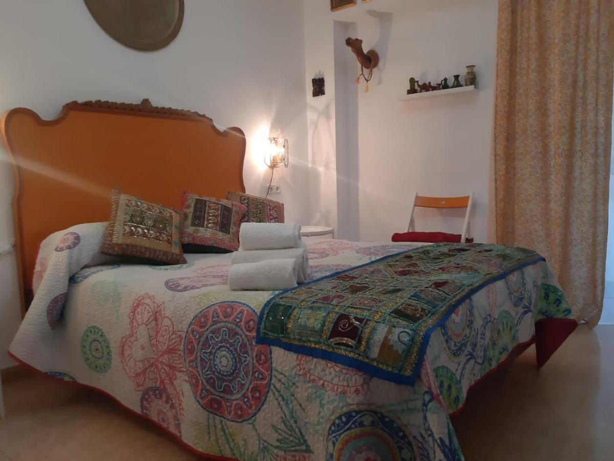 Tweepersoonskamer met een Eigen Externe Badkamer