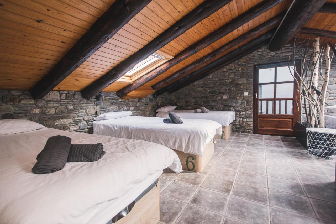 Bed in 6-Bed Mixed Dormitory Room