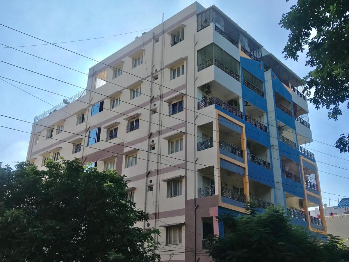B&B Tirupati - Sri Balaji Residency (AC) 2 BHK Apartment - Bed and Breakfast Tirupati