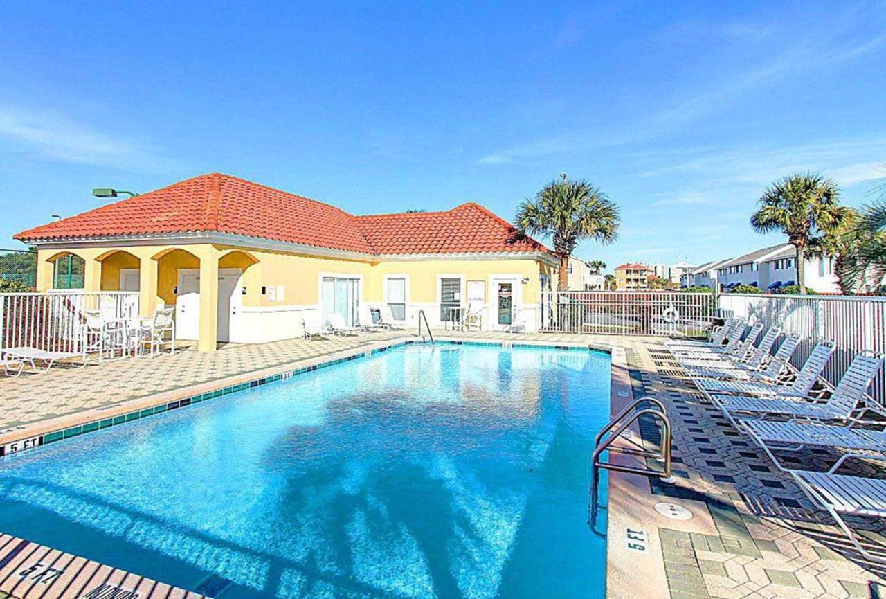Ciboney Condominiums by Panhandle Getaways - Bed and Breakfast Destin