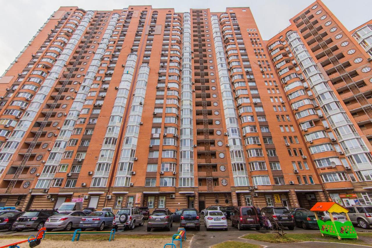 Комфортная двухкомнатная квартира возле метро Академгородок - B&B Kyiv