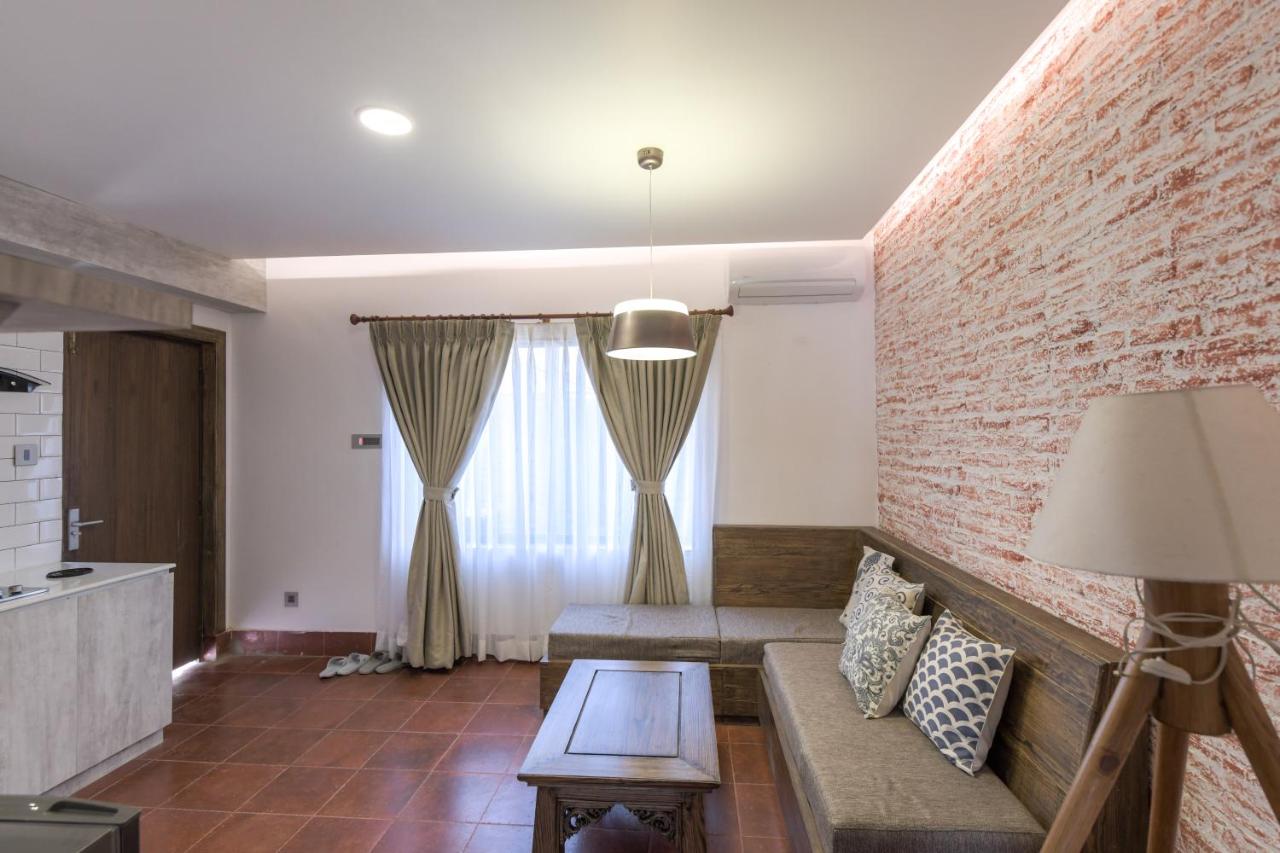 Deluxe Apartment