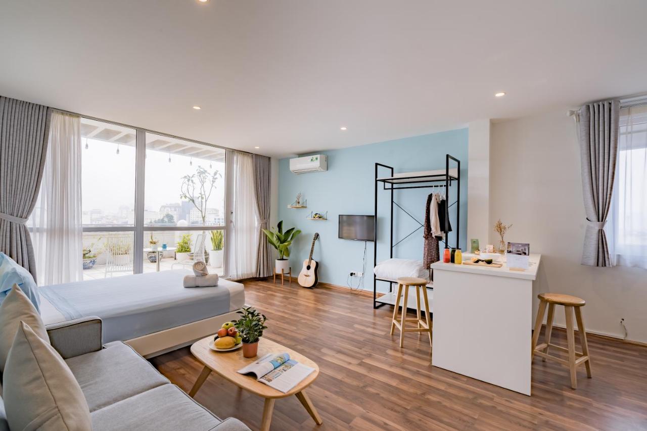 Studio Apartment