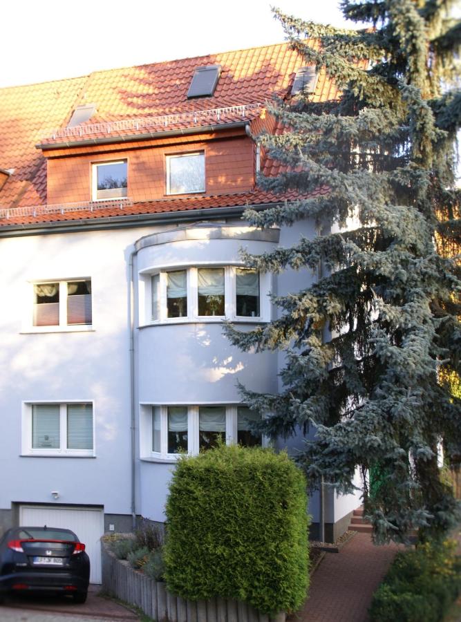 B&B Erfurt - Apartment Erfordia Erfurt am Egapark - Bed and Breakfast Erfurt