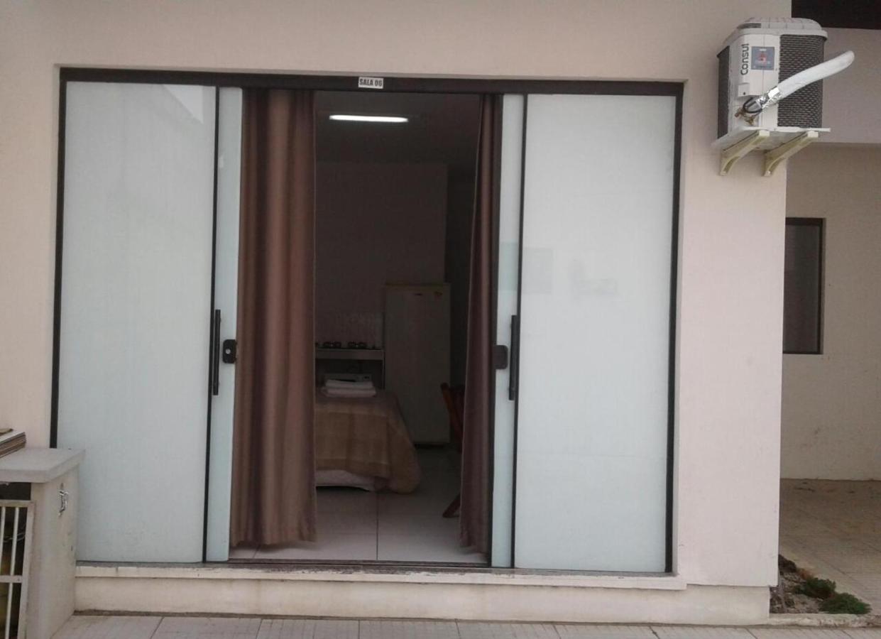 Kitnet 1 mobiliada no centro de Torres a 600m da Praia Grande - B&B