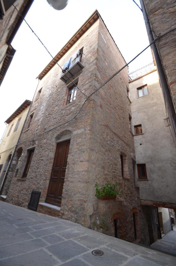 La Divina Dimora Il Castello degli Spiriti Magni - Bed and Breakfast