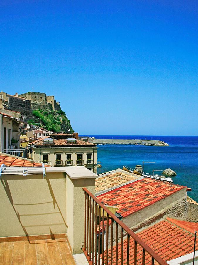 B&B Scilla - CASA BRICIOLE 1 e 2 - Bed and Breakfast Scilla