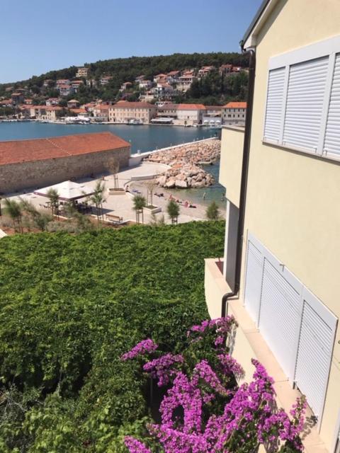 B&B Jelsa - studio apartment near the beach-Ilda Radonic - Bed and Breakfast Jelsa