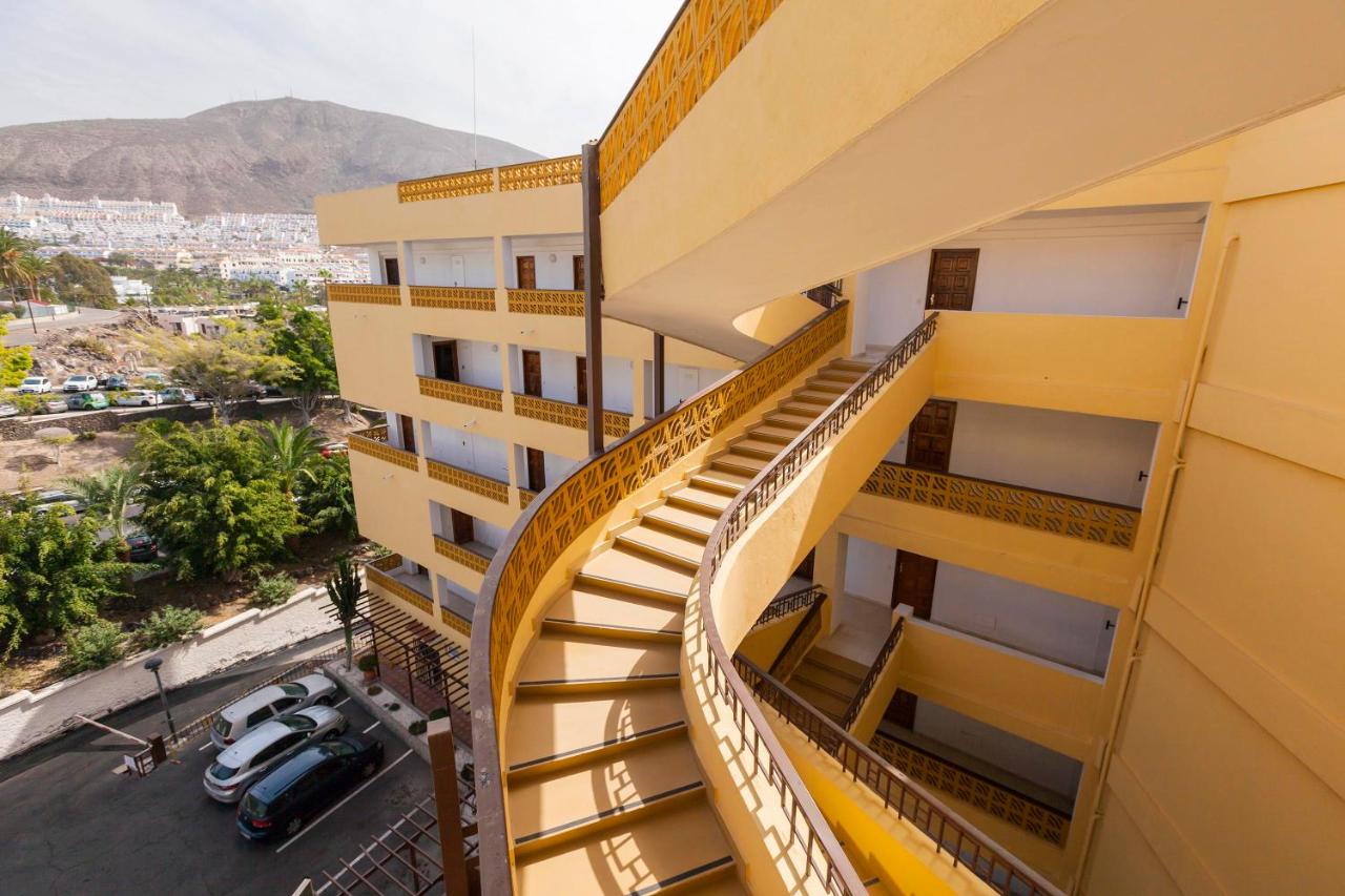 First line sea, luxury penthouse, sea and sunset view Vivenda Vacational Guayero 618 - Bed and Breakfast