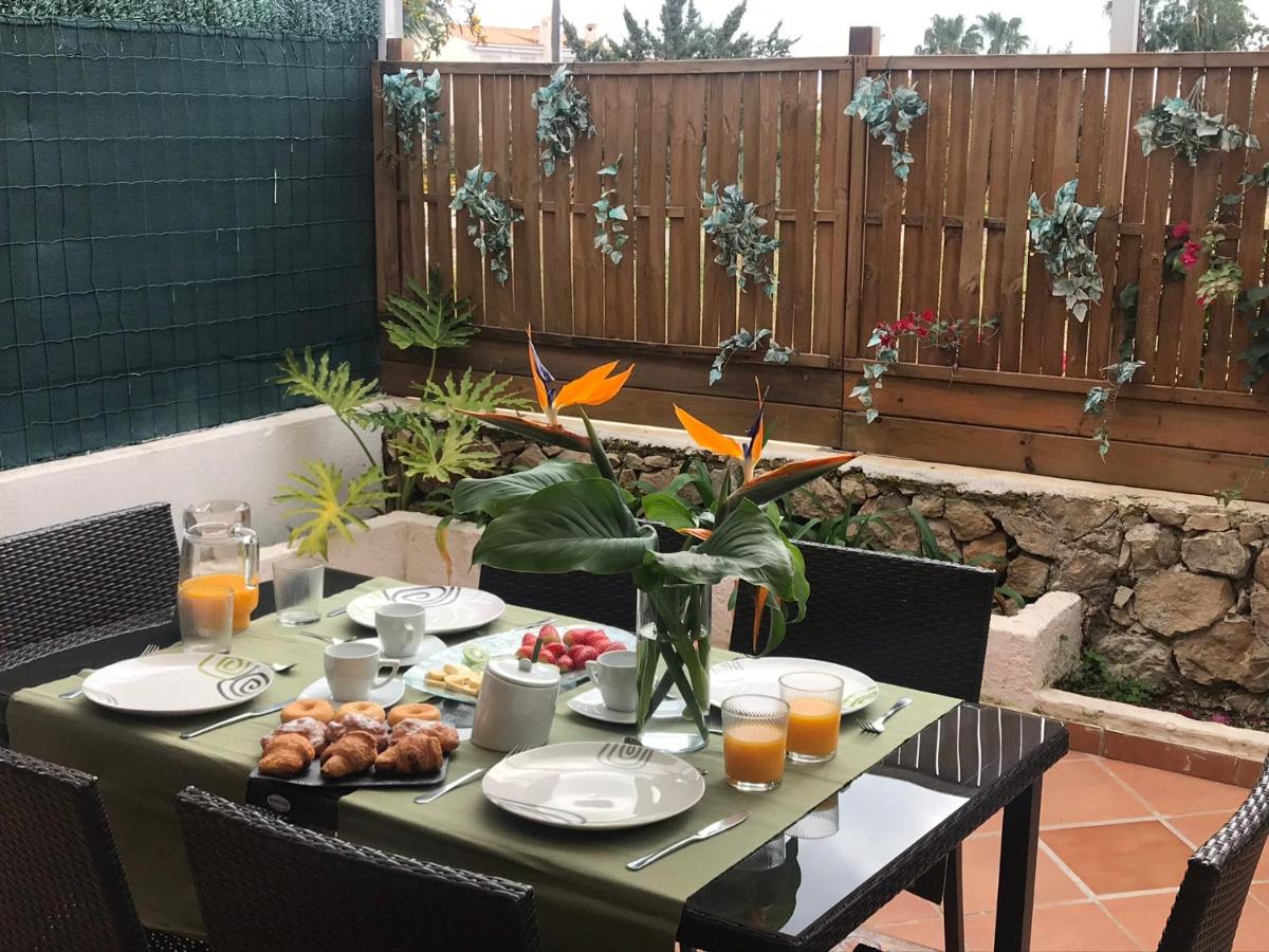 Bungalow Altea junto al casco antiguo, piscina y barbacoa - Bed and Breakfast Altea