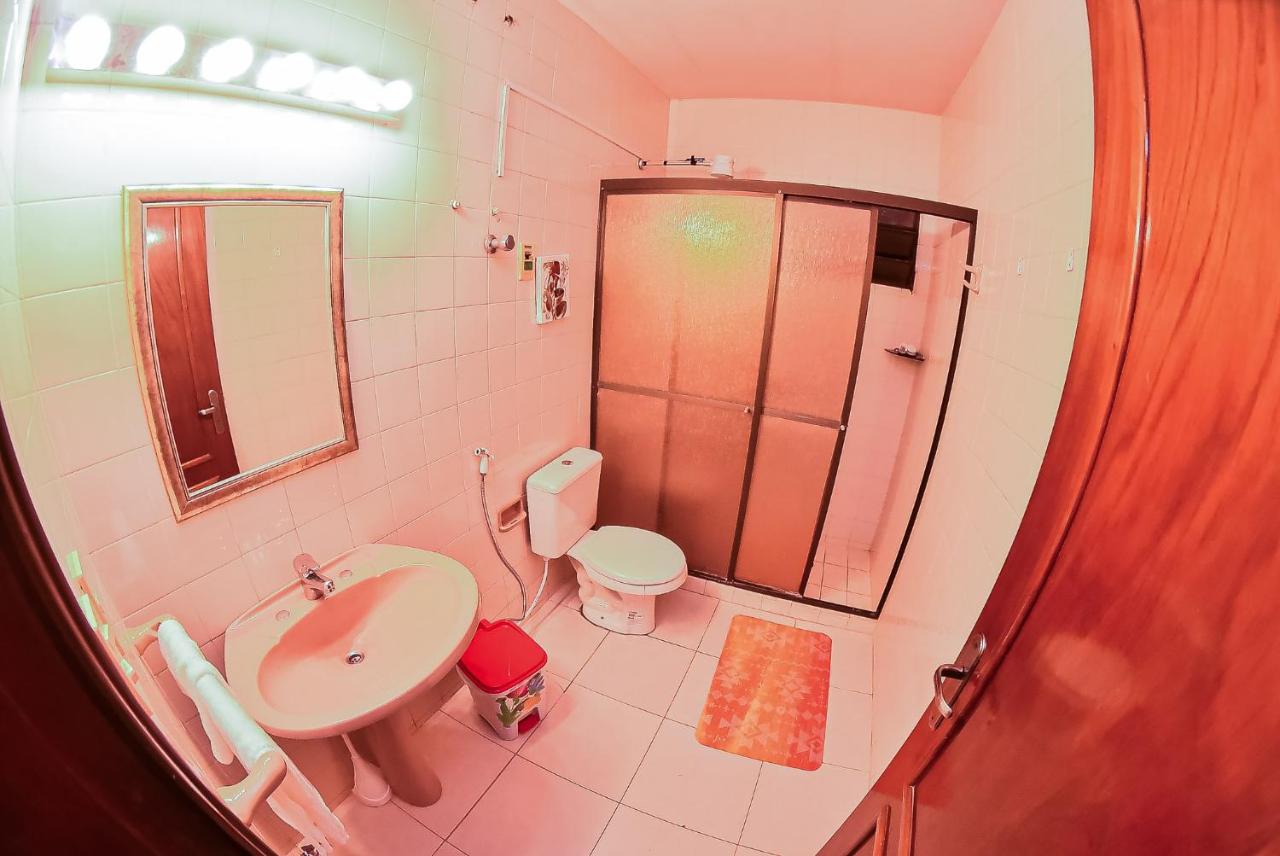 Basic Triple Room with Shared Bathroom