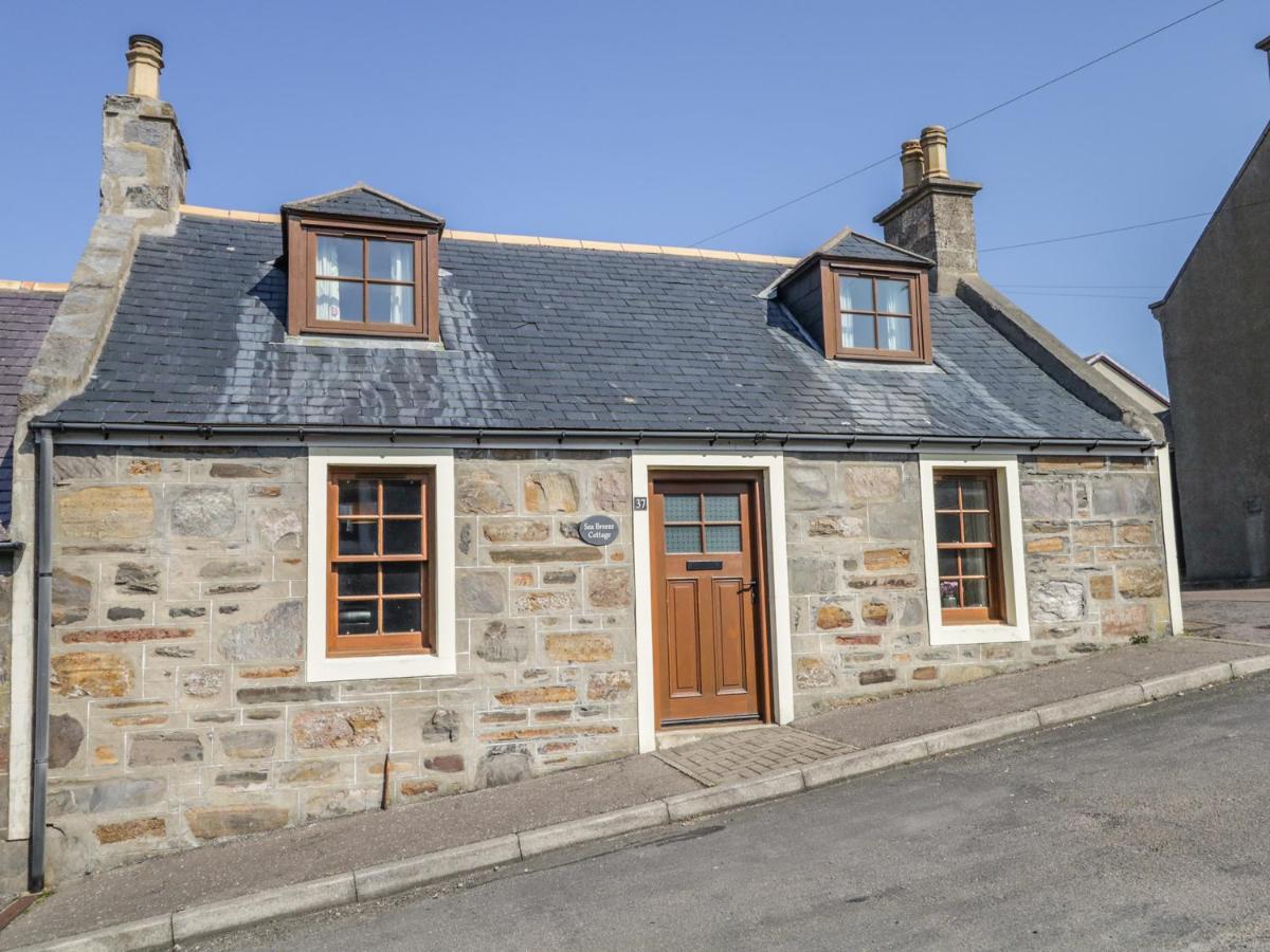 B&B Buckie - Sea Breeze Cottage - Bed and Breakfast Buckie