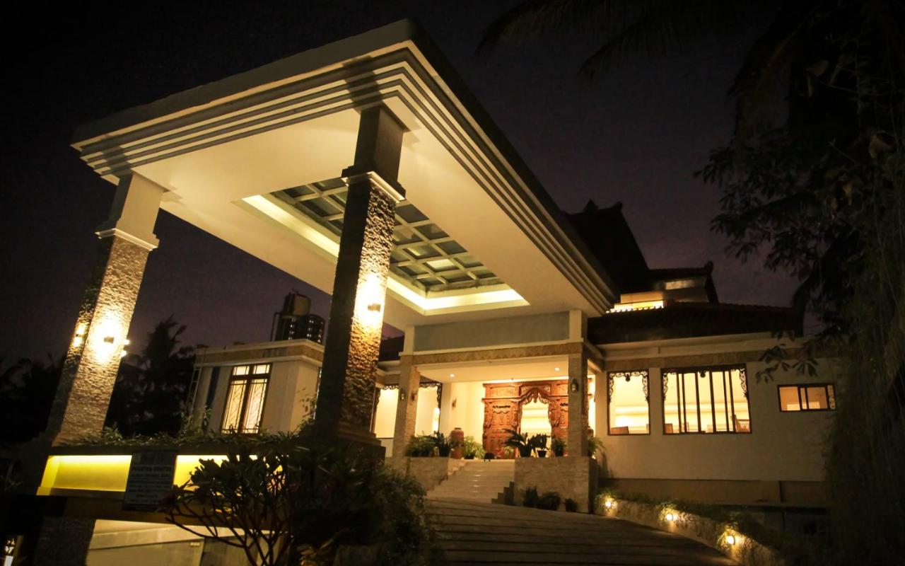B&B Jogjakarta - Ndalem Nuriyyat Villa, Spa & Skin Care - Bed and Breakfast Jogjakarta