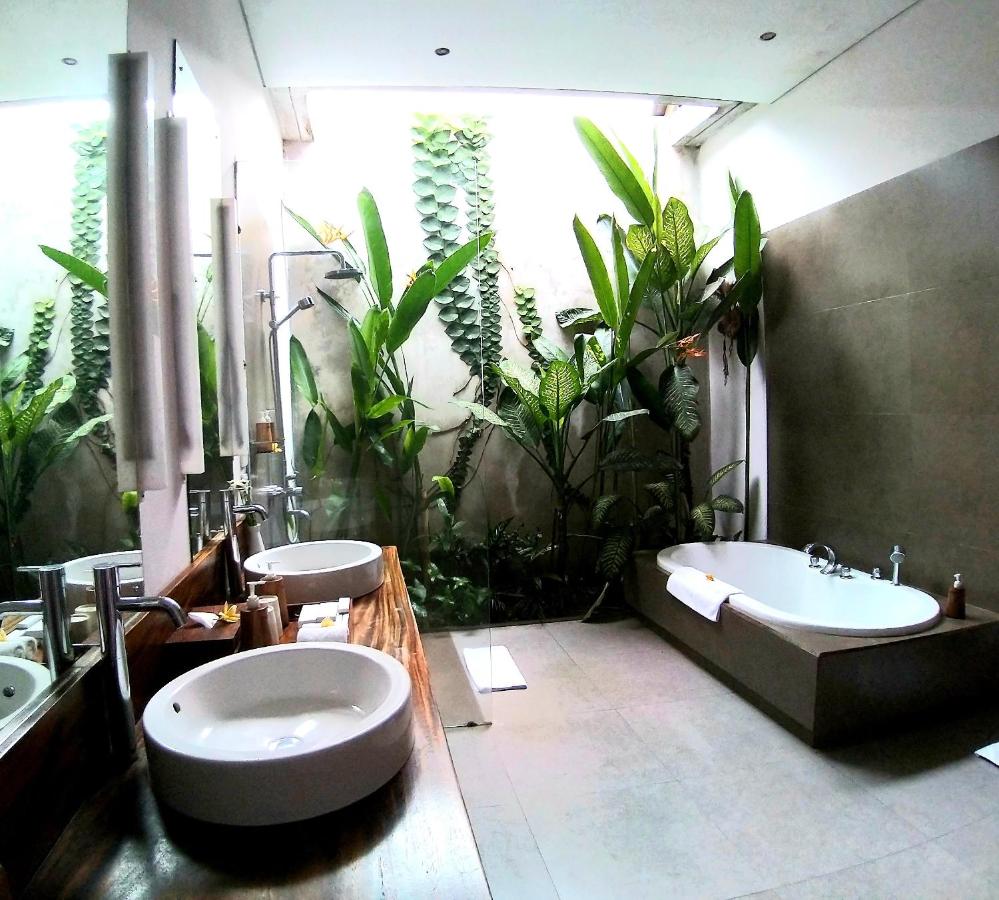 Superior One Bedroom Garden Villa With Private Heated Pool