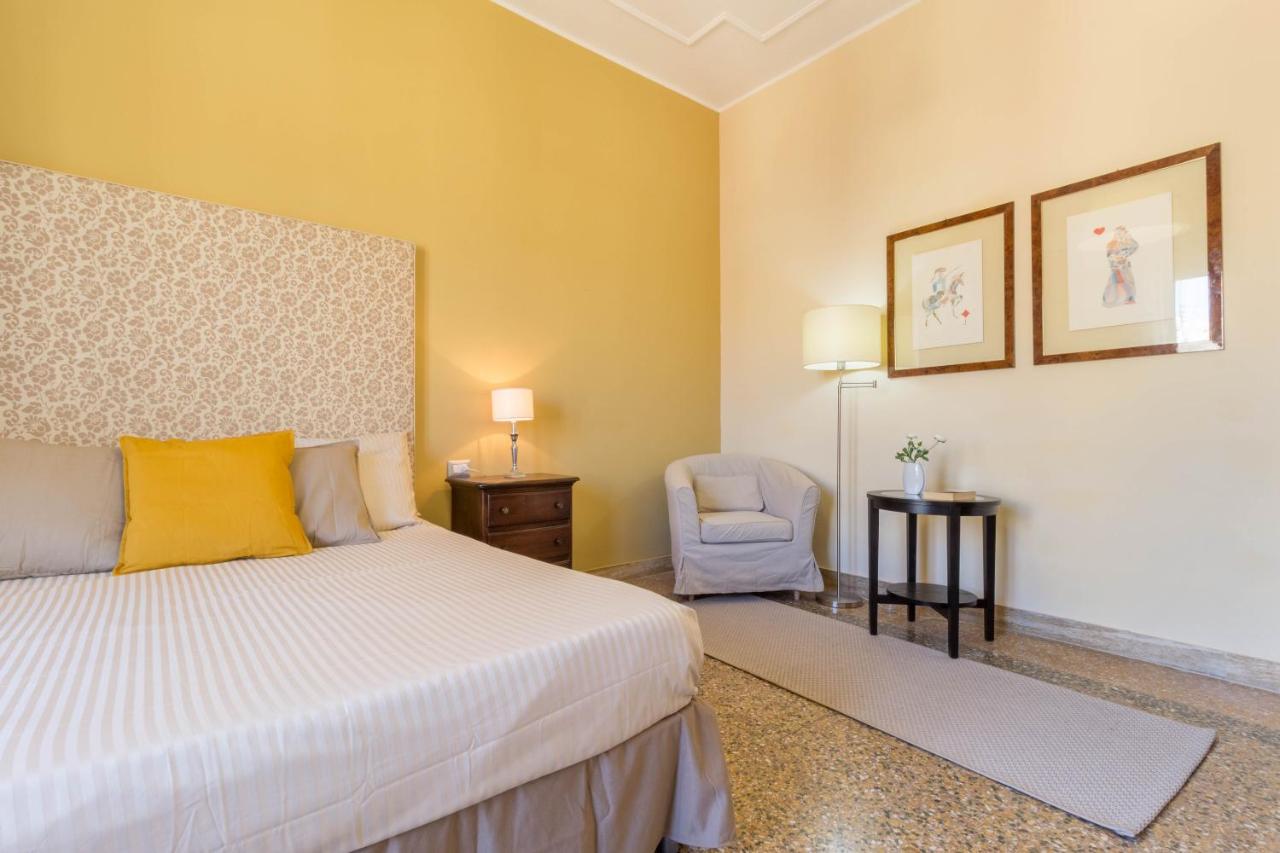 Large Double or Twin Room