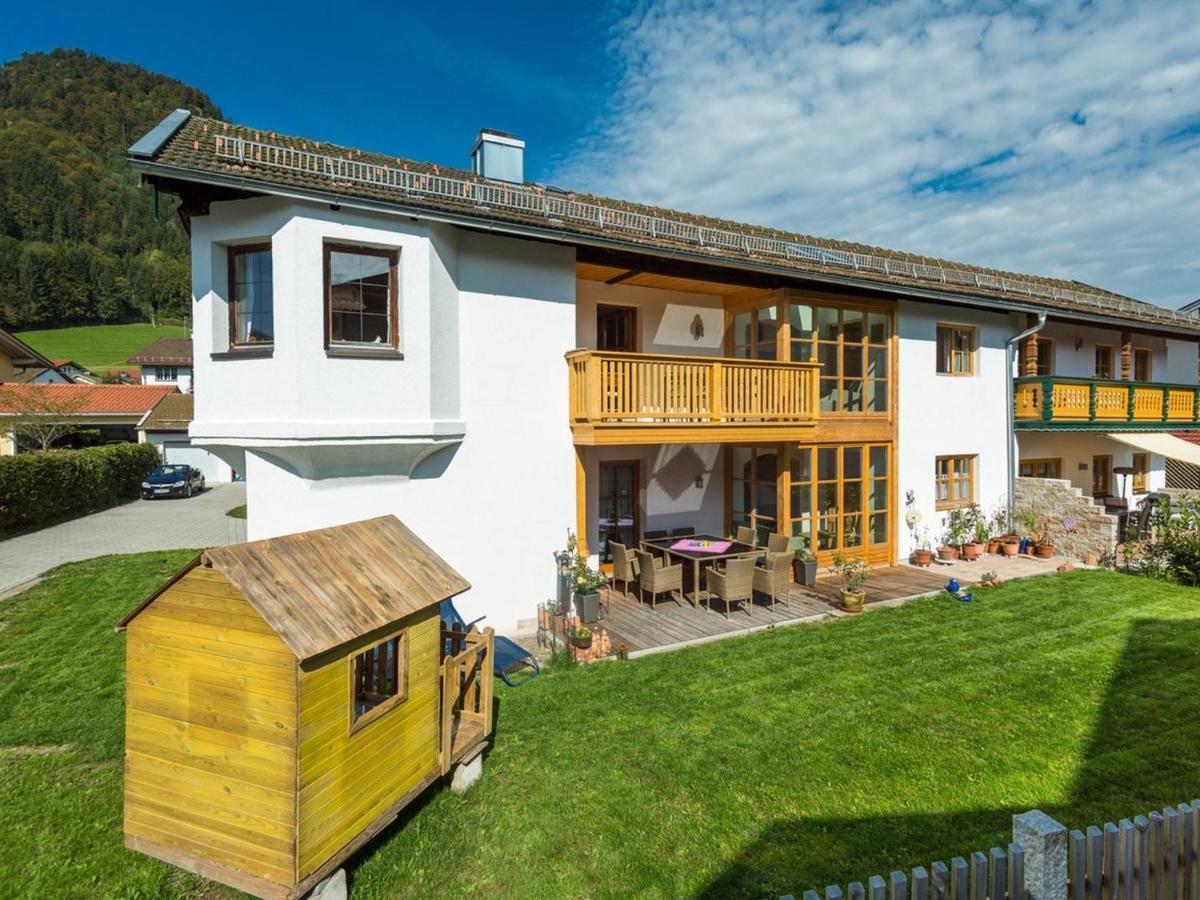 Ferienhaus Am Steinbach inkl. Chiemgaukarte - B&B