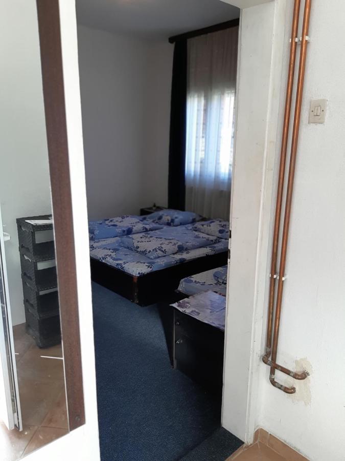 Dreibettzimmer