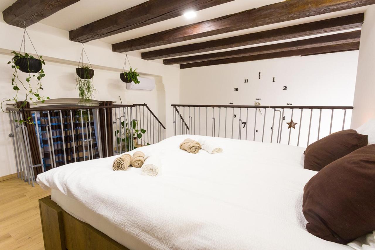 B&B Ljubljana - Sweet getaway loft - new, central & parking - Bed and Breakfast Ljubljana