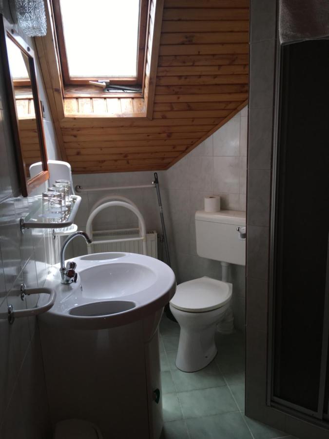 Familienzimmer mit Balkon