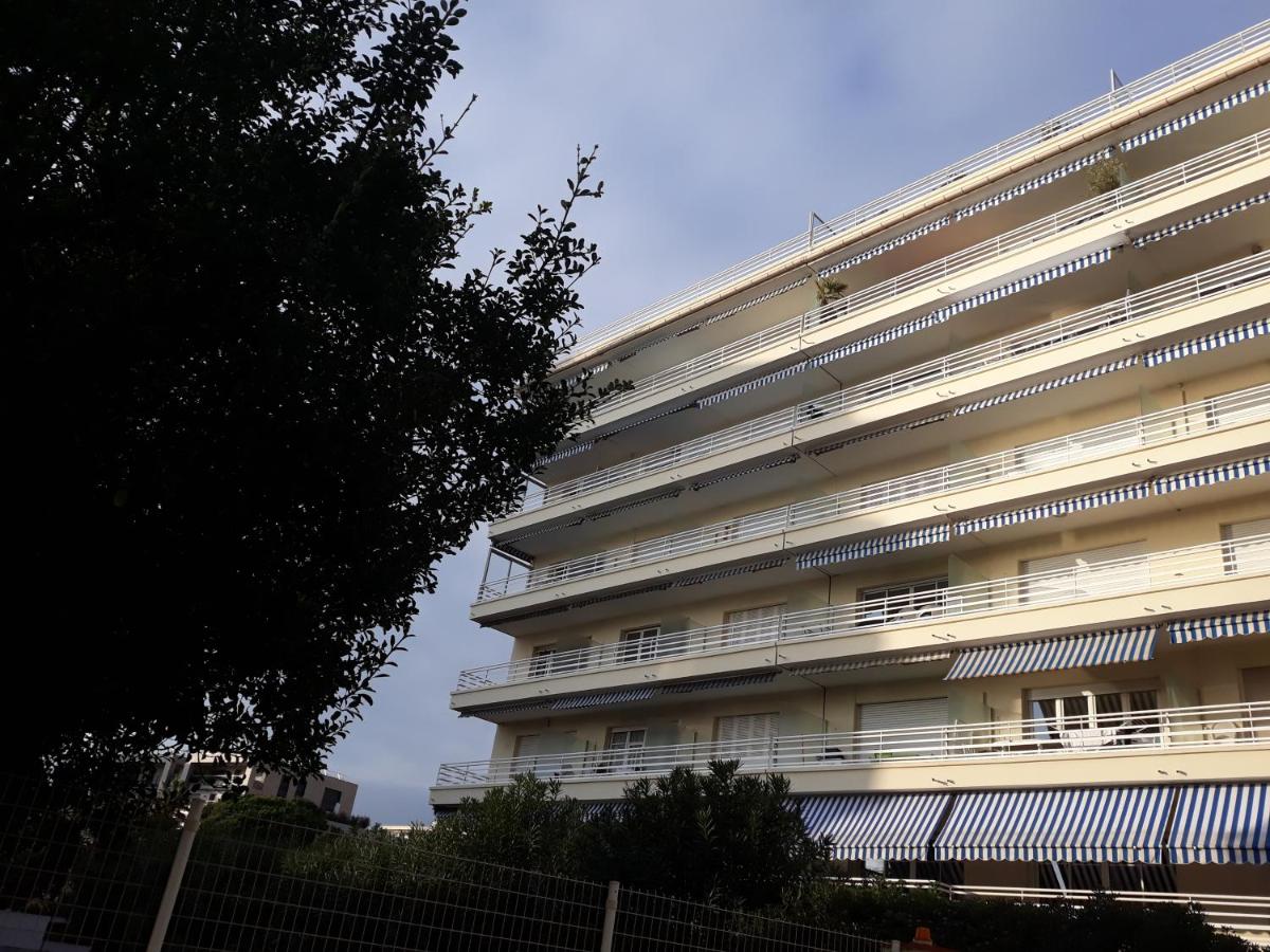 Le Palais du Tropique appartement vue mer 5é étage avec ascenseur - B&B