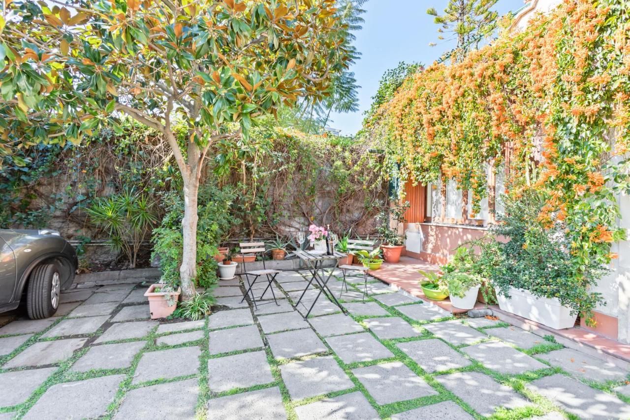 Luminoso Nuovalucello Apart- Giardino e Parcheggio privato - B&B Catania