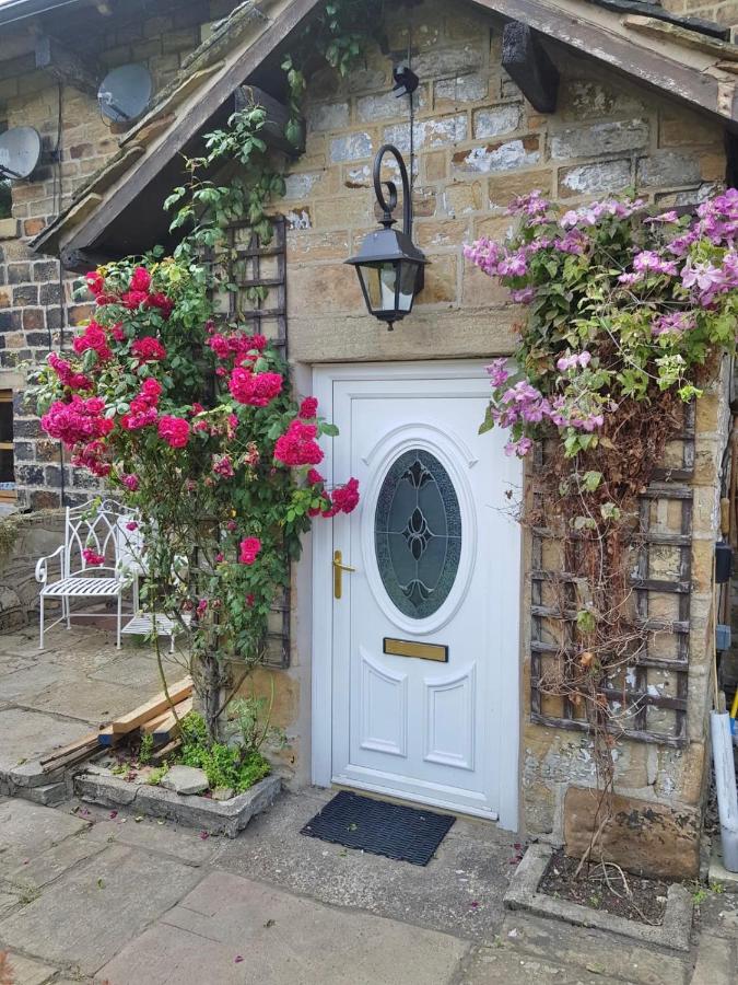 B&B Glossop - Hawkshead Cottage - Bed and Breakfast Glossop