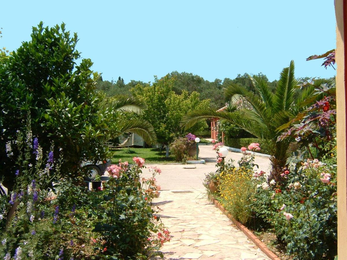 NEFELI House - B&B Lefkímmi