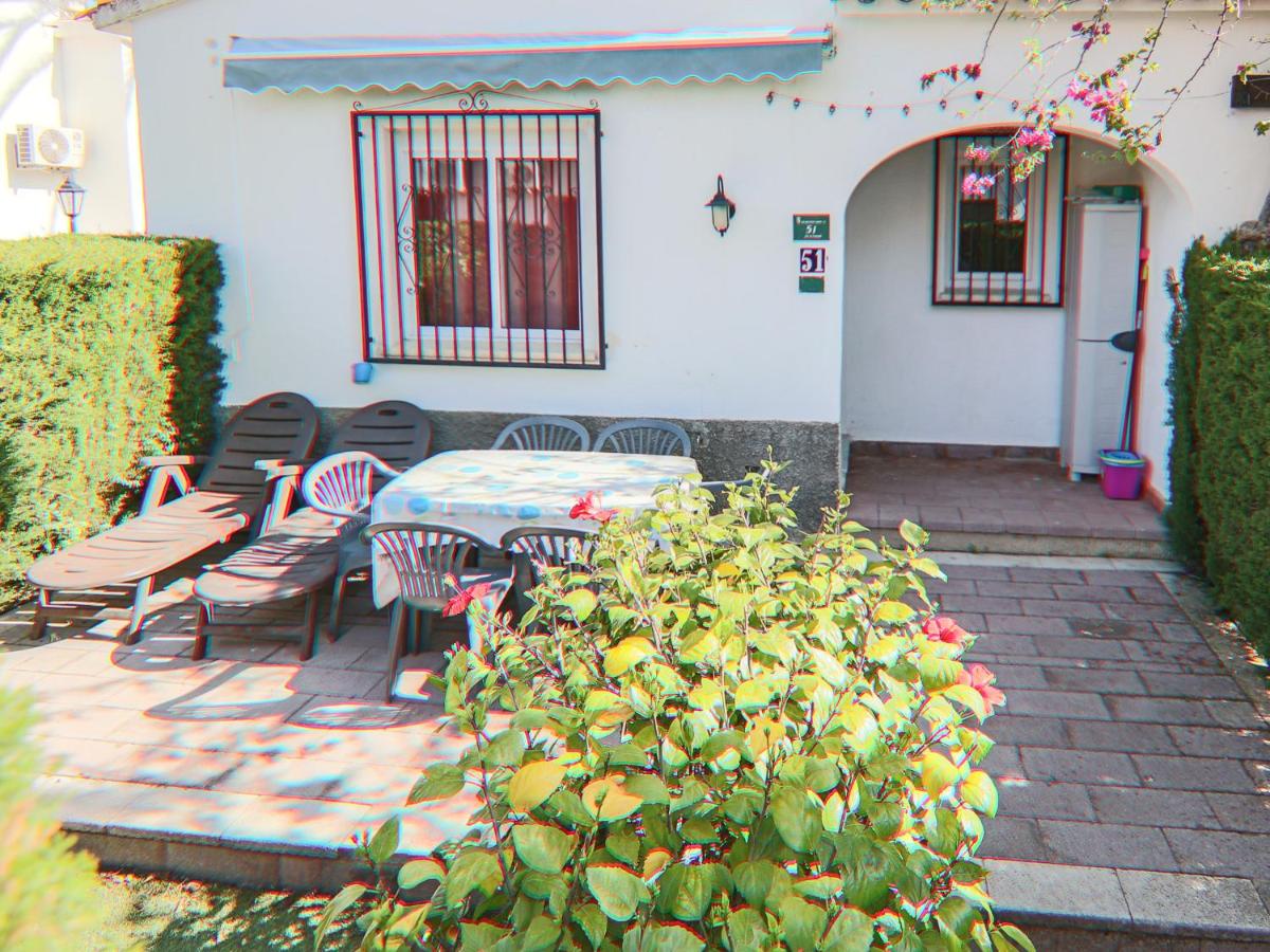 Villa 2 hab cerca piscina toboganes. wifi gratis - B&B Denia