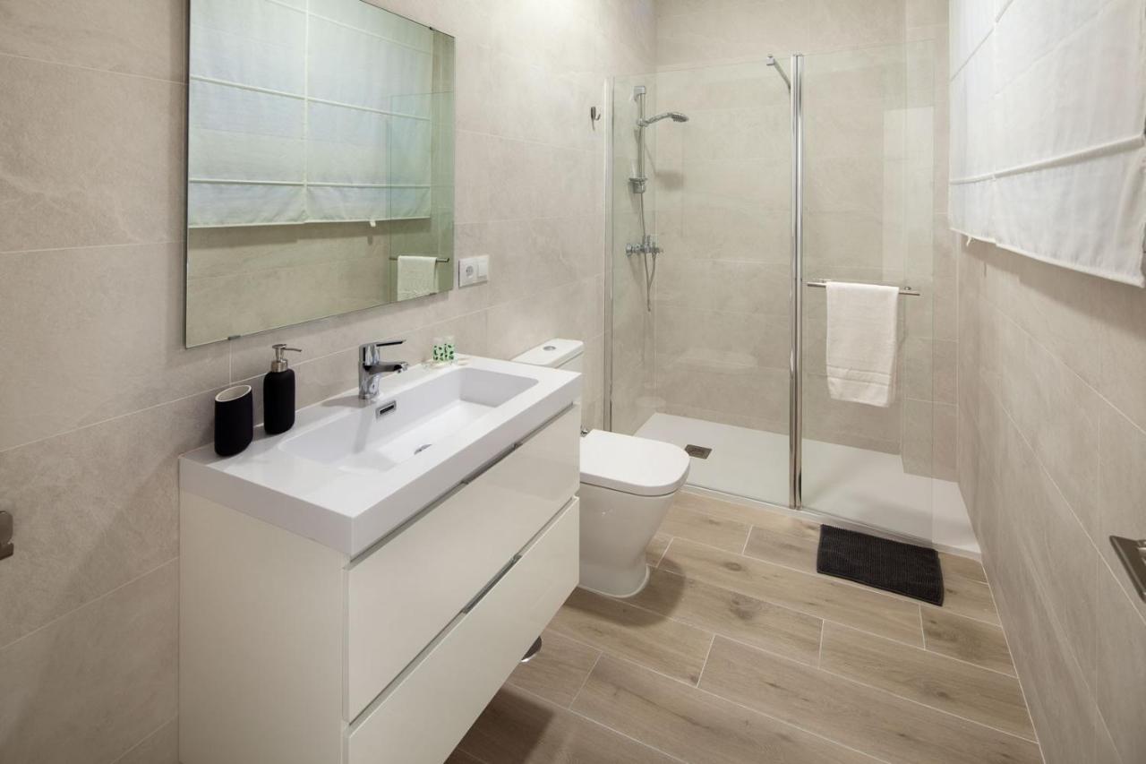 Two-Bedroom Apartment -Calle Sebastian Souviron