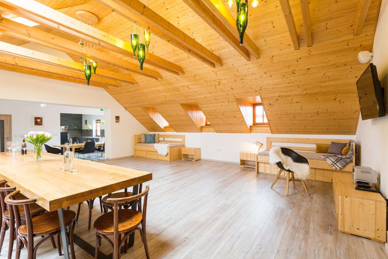 Vinný apartmán Rakovník - B&B