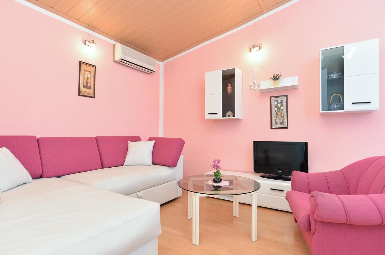 Appartamento con 2 Camere da Letto