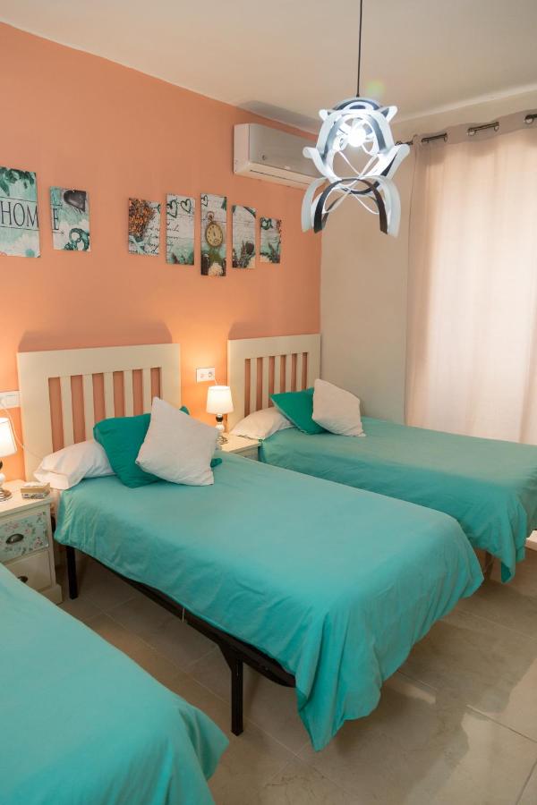 Habitación Triple con baño privado externo

