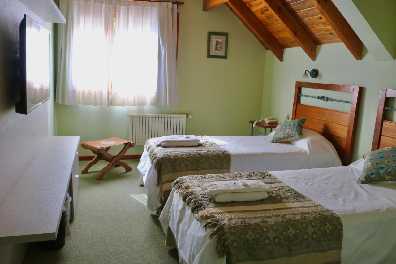 Camera Doppia con Letti Singoli