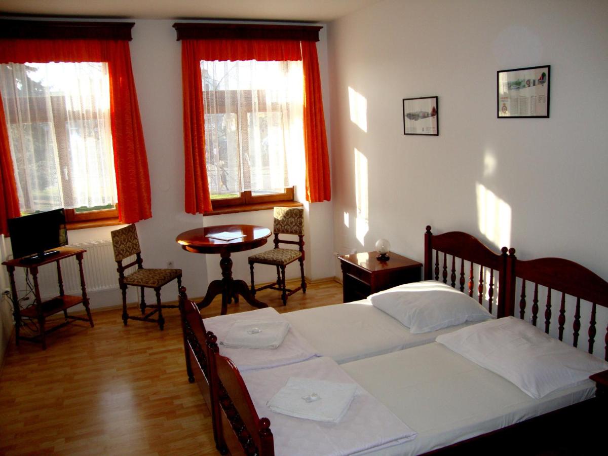 B&B Tschaslau - Penzion Aviatik - Bed and Breakfast Tschaslau