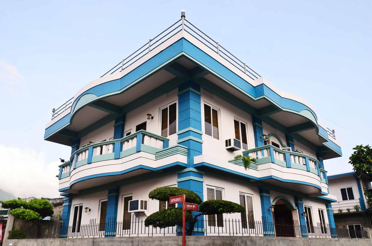 Den Den Guesthouse - B&B
