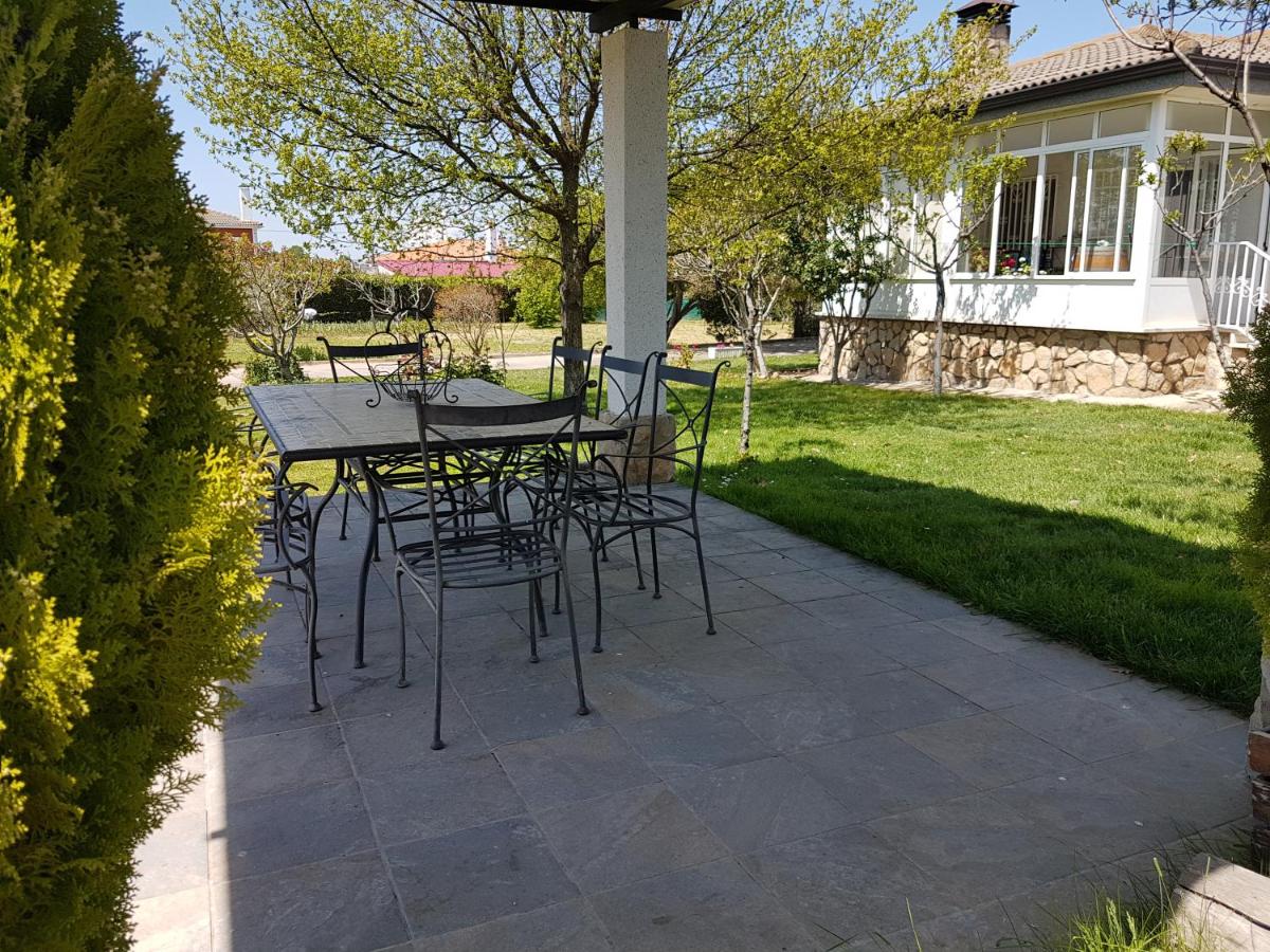 Tres Hermanos CON PISCINA PRIVADA - B&B Pelabravo