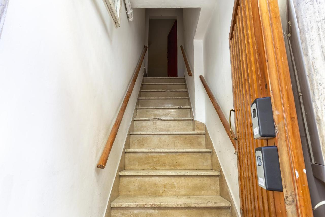 Fiume & Zannoni Apartments by 360Rentals - B&B Firenze