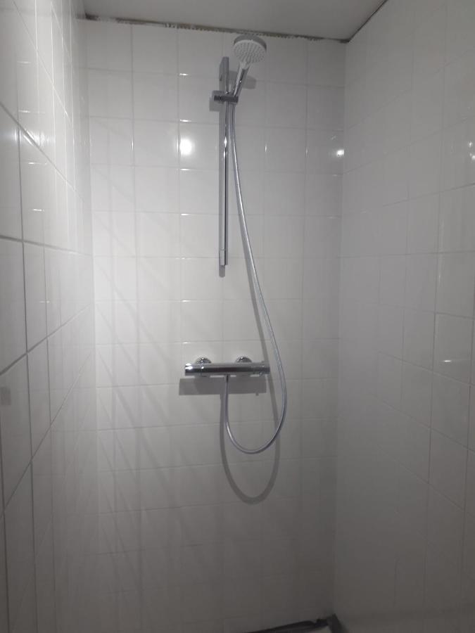 Large Double Room with Private Shower - Attic
