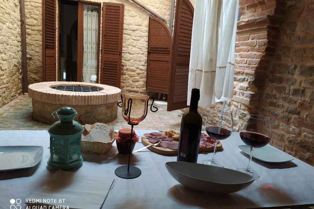 B&B Monte San Martino - Residenza Il cortile - Bed and Breakfast Monte San Martino