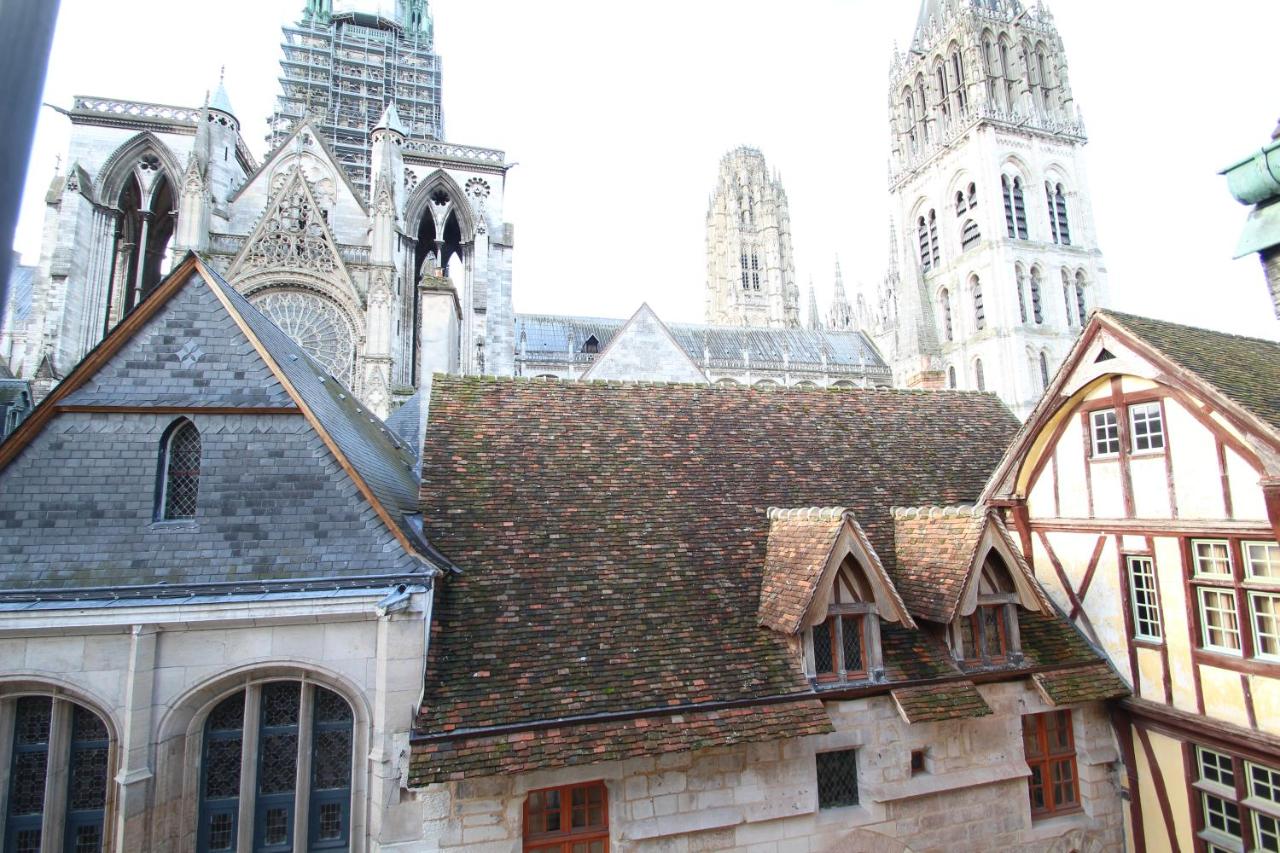 F2 de charme au cœur de Rouen, vu unique sur la cathédrale - B&B