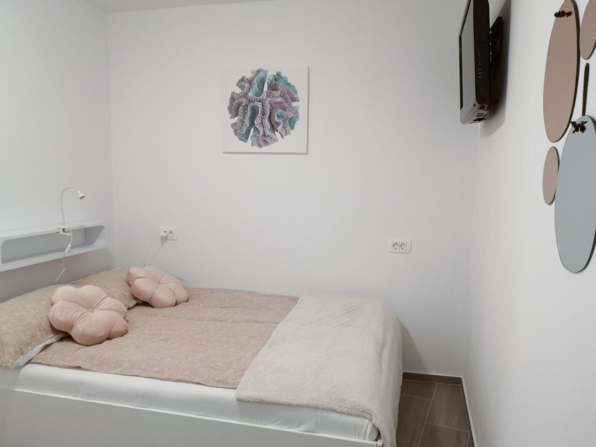 Mit 1 Schlafzimmer und Bad