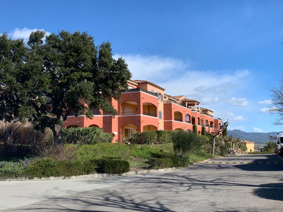 Appartement 12 - Golf de Roquebrune - Vue mer imprenable ! - B&B